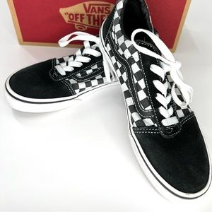 Checkered Vans Ward Black/White Big Kids Sz. 5